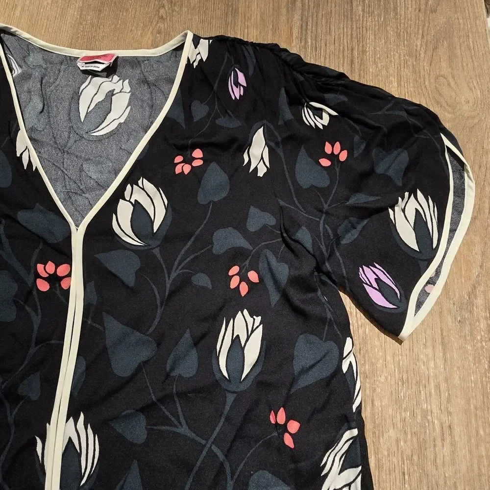 Kate Spade Deco Bloom Crepe Blouse Black Floral Lotus‎ Size M
